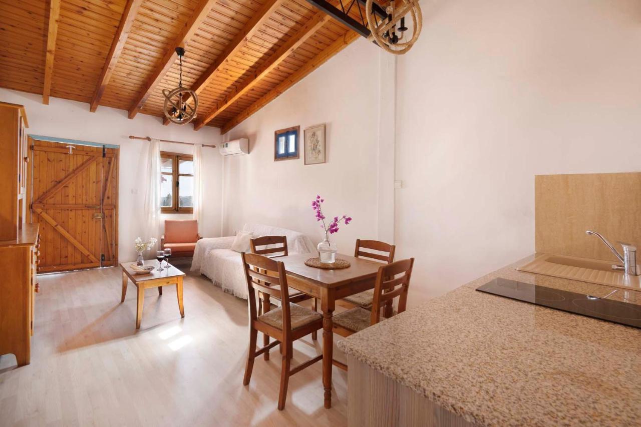 Cottage Houses Pentakomo Екстер'єр фото