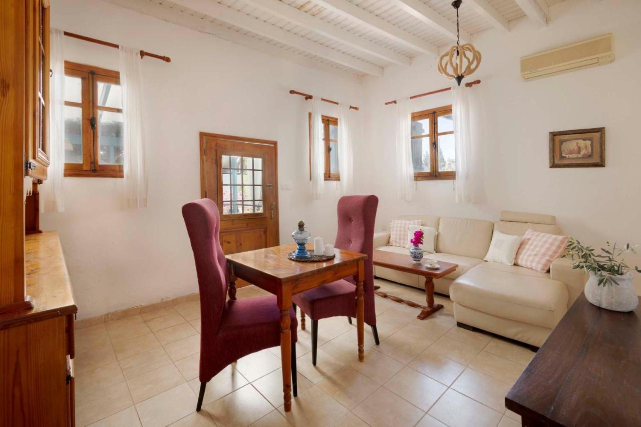 Cottage Houses Pentakomo Екстер'єр фото